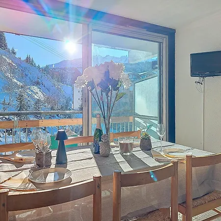 1650 - Mountain View Snow Front 2s07 Apartment Courchevel